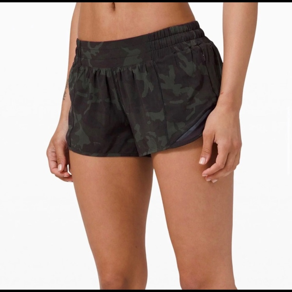 Lululemon Hotty Hot Camo Green Shorts NWT - Sz 10